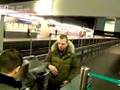 Bruno bloccato ai tornelli della metropolitana 