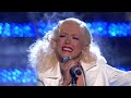 Christina Aguilera performing It's a mans world live. To watch in HD, put fmt=22 behind the url code.