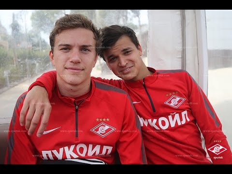 Прыгает, как кошка!