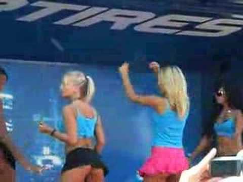 booty shake contest