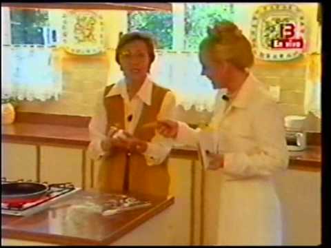 porcelanicron - Preparación de la ceramica en frio por la profesora Dina Vidal de Cano en el programa NOS VEMOS EN CASA Canal 13 de Asunción Paraguay.