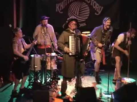 The Scurvy Pirates - Tuneyfish (live ...