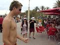 Besoffene Oma Ilse am Ballermann 6