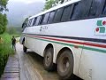 Bus Udesc Jlle caindo da ponte