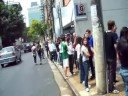Fila da compra de ingresso show do Queen - S�o Paulo
