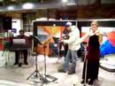 song/chanson: ya sa pichou - (robert charlebois)
by/interpr�t�e par: malin plaisir

place du march�
december 27, 2005

piano & back vocal: jean-pierre cournoyer
guitar & lead vocal: jacques beaulieu
violon & back vocal: genevi�ve gauthier


live in sorel-tracy, quebec december 27, 2005
lancement de la bi�re malin plaisir