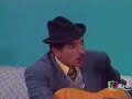 Chaves - Tocando Viol�o - Kiko aprendendo a segurar o viol�o