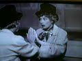 Harpo does mirror with Lucy