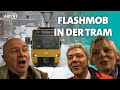 O du fröhliche - Flashmob in der Straßenbahn Stuttgart - Hautnah Heiligabend - SWR