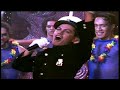 Mika sings \"The Love Boat\" (Te Waka Aroha)