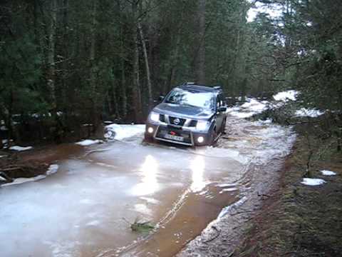 NISSAN PATHFINDER