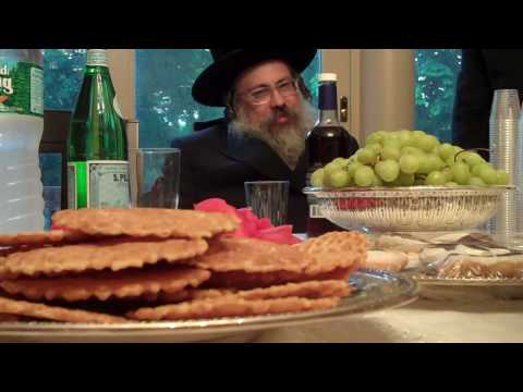 Tolna Rebbeh Giving Chizuk