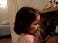 videos de Emma jugando en el cuarto de Niurca