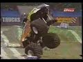 MONSTER TRUCH CRASH! (impresive) masive explode . crash.