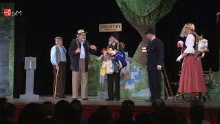 Dům kultury se otřásal smíchem