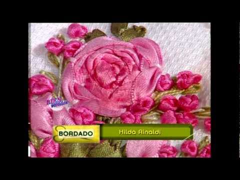 bordado en cinta - Hilda Rinaldi Borda con Cintas unas Toallas. Visita www.bienvenidas.com.
