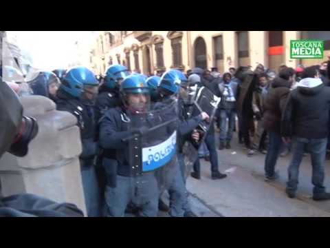 TAFFERUGLI E CARICHE ALLA MANIFESTAZIONE DEI PROFUGHI