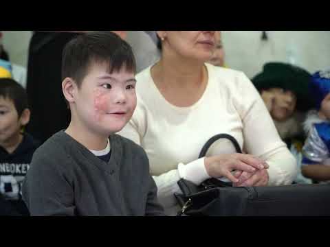 Эмбинские нефтяники поздравили детей с Новым годом