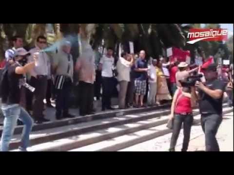 لقطة غير أخلاقية في وجه عون أمن من طرف مناصر لقضية ولد ال15