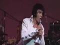 Elvis canta 'Ignudi fra i nudisti'