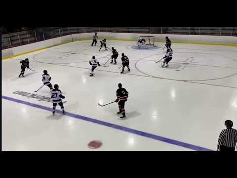 Beauty passing play Robinson, Kennedy, and Carroll with the finish