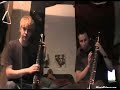 Tema Bond Con Instrumentos Raros