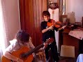 2 mounstros musicales