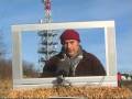 rassemblement des salari�s et des t�l�spectateurs de france 3 iroise le 4 janvier 2009 au pied de l'�metteur du roc tr�dudon dans le finist�re. contre la suppression � partir du 5 janvier de l'�dition de 19h57, la plus regard�e, pour la remplacer par de la pub. paroles de t�l�spectateurs.
