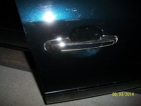 how to remove ve door handle