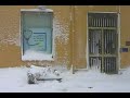 Dino Madau bombardato a palle di neve