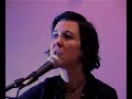 kristin hersh live at borders in atlanta. her pa went out so she is truly singing unassisted.

before the song starts she tells the story of a performance in spain where she fixed her eye on one of the young people hired to be in the audience...

kristin's stories between songs are well known and this is no exception!

funnily enough she tells the same story in dc just a couple of days later! see video of that: http://www.youtube.com/watch?v=gu78rvtfvd0

recorded in march 2001.