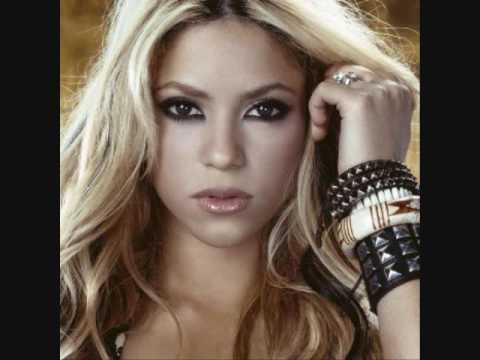 Video de Men in This Town de Shakira