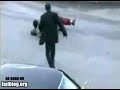 Broma sale mal y tipo recibe una golpiza