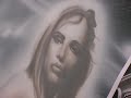 Airbrushing on Chrysler 300C airbrush mural: Part 1