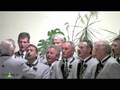 Männerchor St. Oswald: Gitarren klingen leise ...