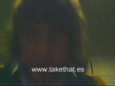 mark owen saluda al club