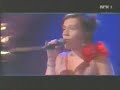anneli drecker (of bel canto) performing at the amandashow, where younger artists did jazzinterpretations of well known songs.