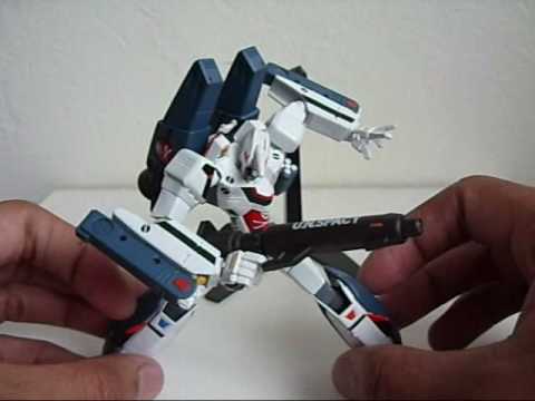 Review: Revoltech Super Valkyrie VF-1A