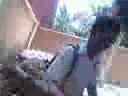 Las lokas de mis amigos intentandome pegar Las lokas de mis amigos intentandome pegar