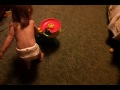 Ульянка игрет с воздушным фонтаном