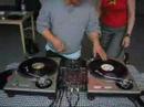 DJ Lesson 1:www.fingersnaps.net DJ Lesson 1:www.fingersnaps.net