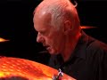 pierre favre the drummers

pierre favre � chris jaeger � markus lauterburg � lukas mantel � 
lucas niggli � marcel papaux � norbert pfammatter � fredy studer

live at theaterspektakel zurich 2007

all compositions by pierre favre


recorded at theaterspektakel zurich, switzerland
september 2, 2007
cameras: j�rg rufer, marianne rufer, aragorn frey, has frey
sound: polymedia records, kurt k�ffer, engineer
editing and dvd-production:juerg rufer

a dingo and fox production

� 2007, pierre favre

for more information see www.pierrefavre.ch