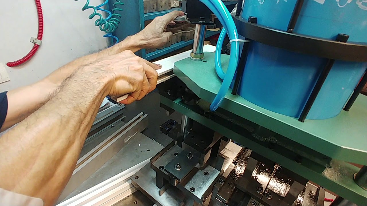 פינוי מנעול עובר 7000 /9000 + פינויים בכנפיים מחוזקות 9000 + פינוי לשונית