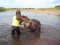 gompie in het water ^_^