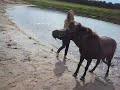 gompie in het water ^_^
