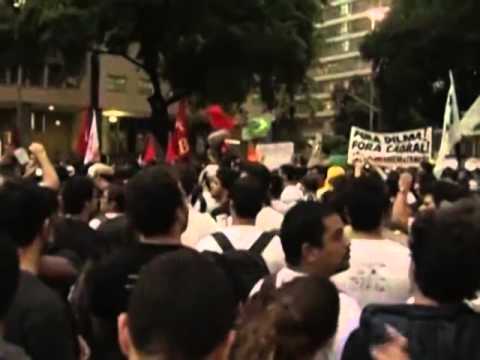 Protesto no Rio reúne milhares na avenida Rio Branco