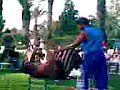 il fachiro si esalta con le spade al villaggio valtur el kebir...