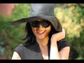 Nino is a georgian singstress and this is one of her music ''lazuri''