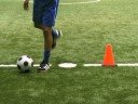 C�mo jugar f�tbol (soccer) : Combinaci�n de jugada de tijera y pateo