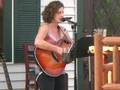 videos de Annie Craige Blowing In The WInd